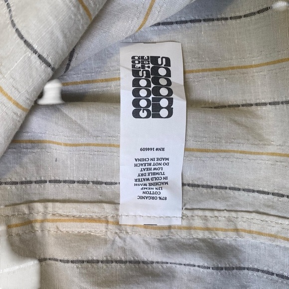 FayetteChill Cream Striped Button Down, M - Picture 3 of 9